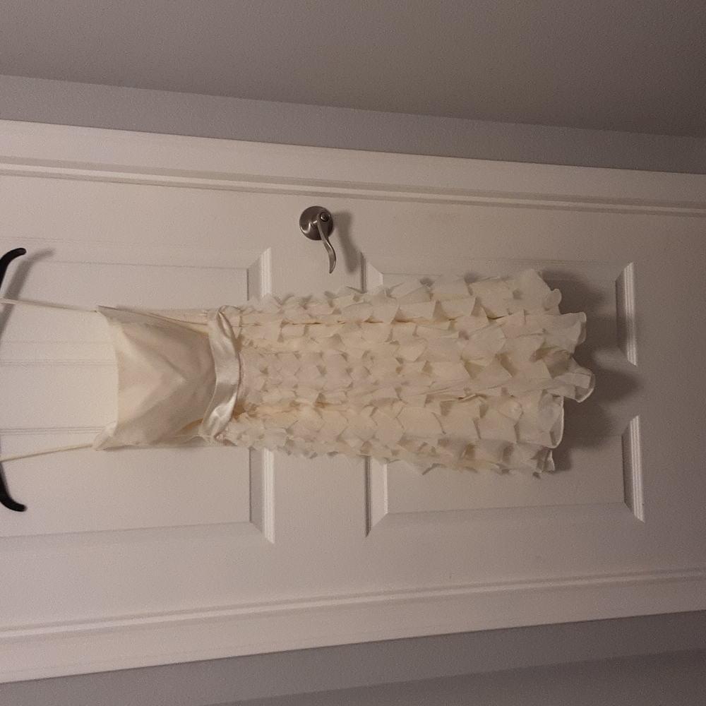 White House Black Market cocktail dress sz 4